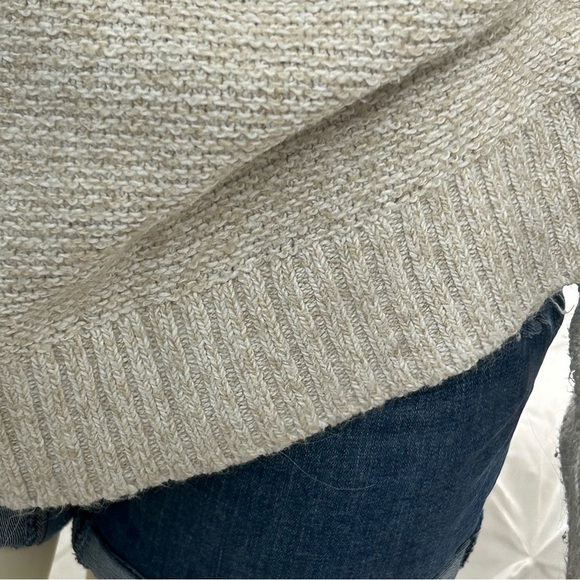 J. JILL Oversized Fit V-Neck Sweater Women’s Size Medium - Picture 8 of 14